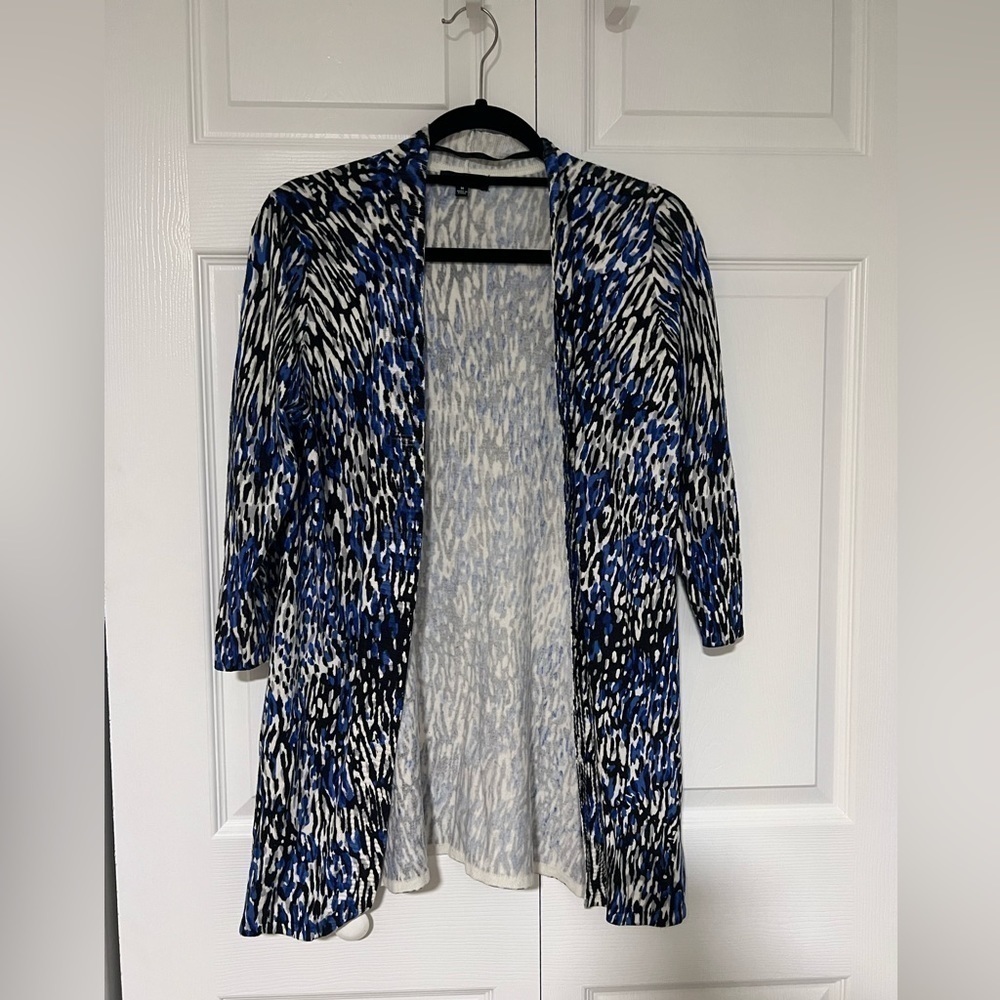 Premise Studio Blue & Black Animal Print Style Open 3/4 Sleeved Cardigan